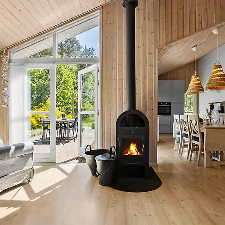 Feriehus Amazing Home In Saeby With Sauna *