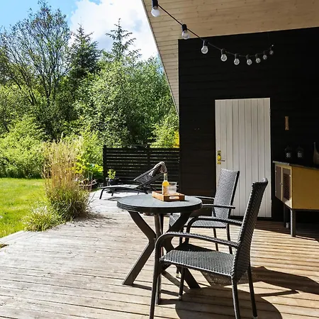 Cozy In With Sauna 別荘 Sæby