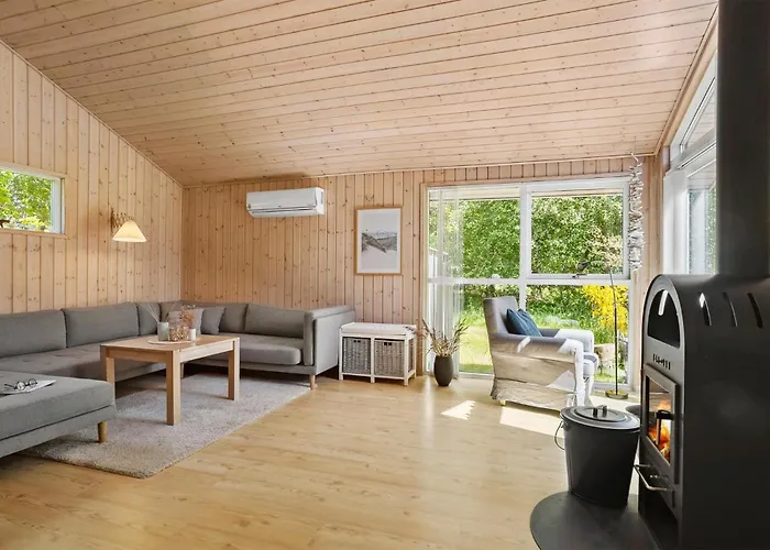 Cozy In With Sauna 別荘