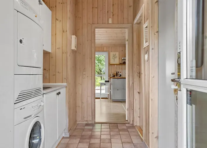 Cozy In With Sauna 別荘 Sæby